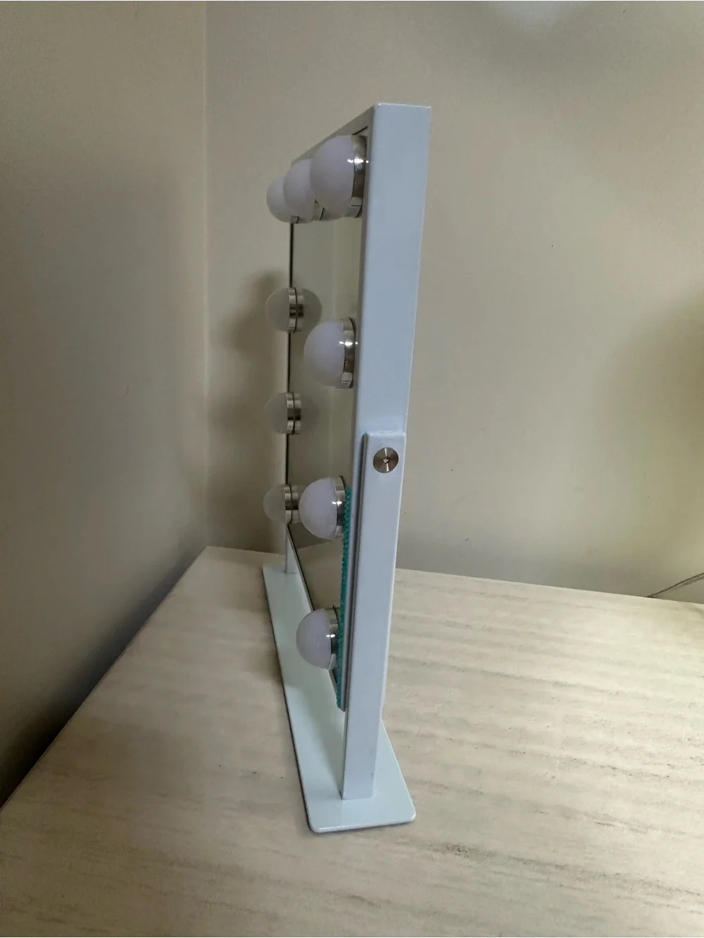 Lighted Vanity Mirror in White